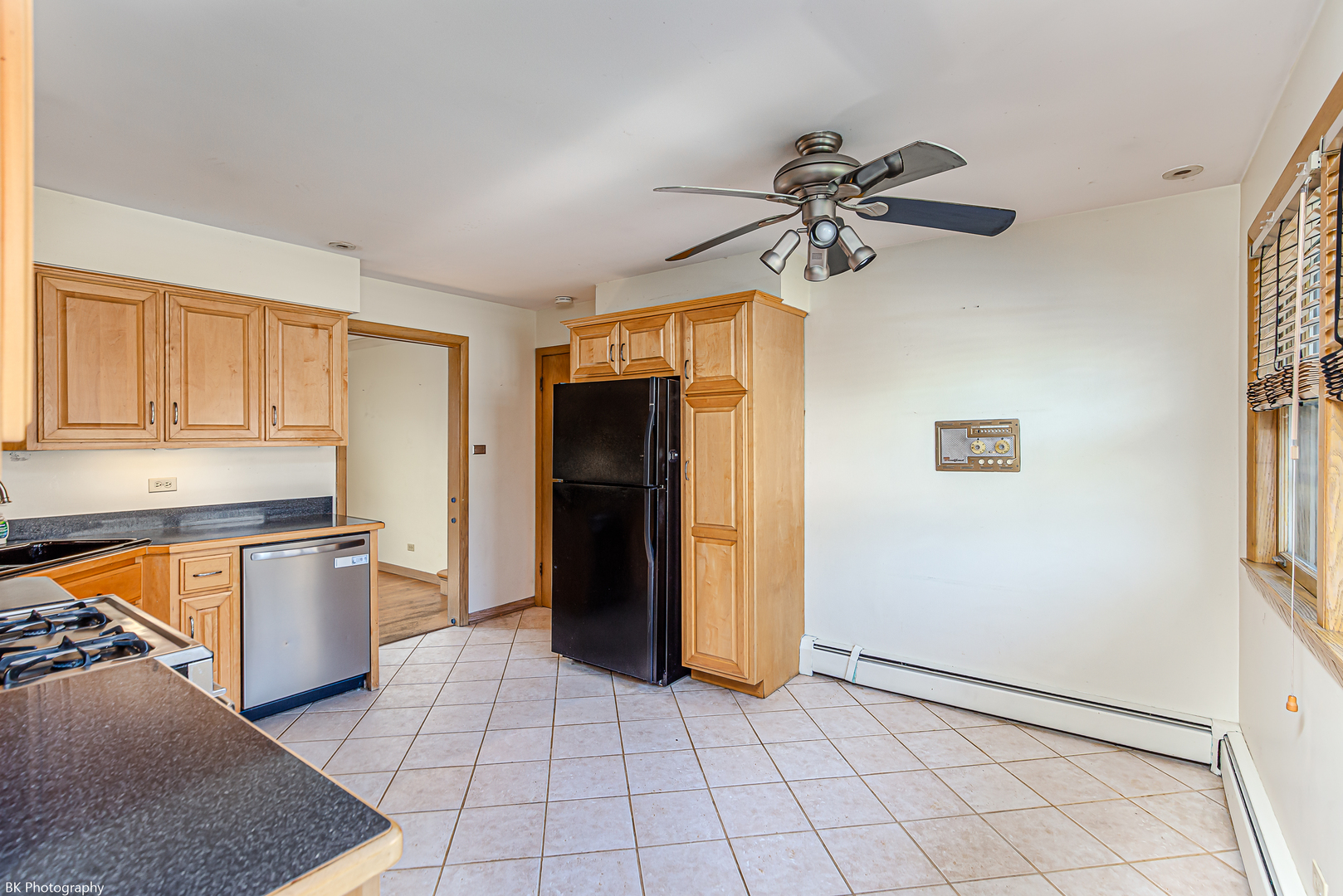 4533 W 99th Place, Oak Lawn, IL 60453