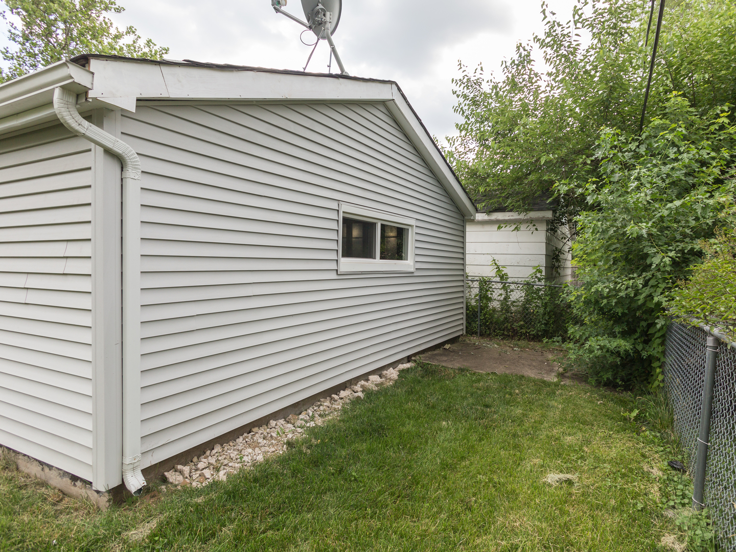 3742 W 168th Street, Country Club Hills, IL 60478