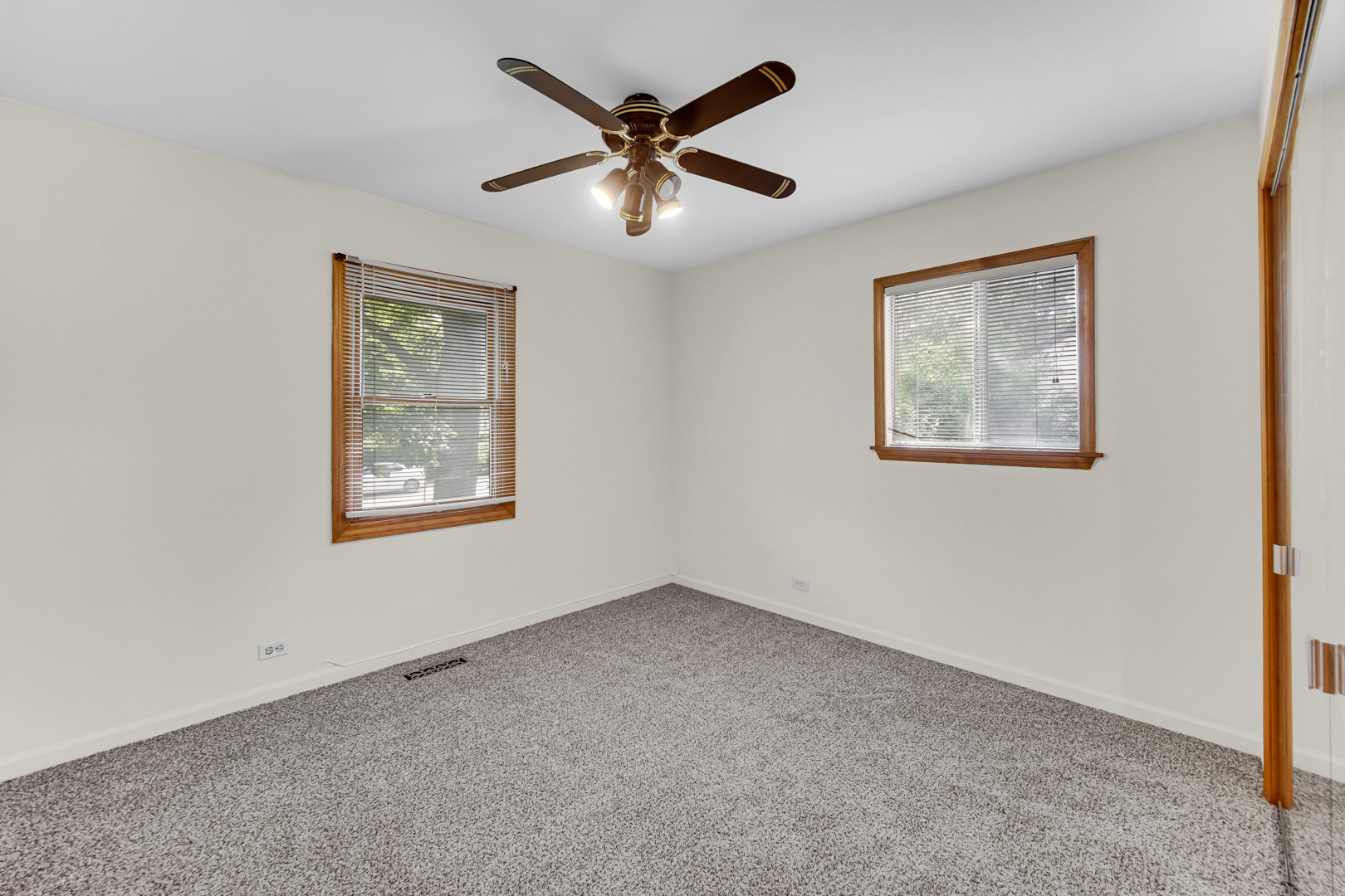 336 Cherry Lane, Glenview, IL 60025