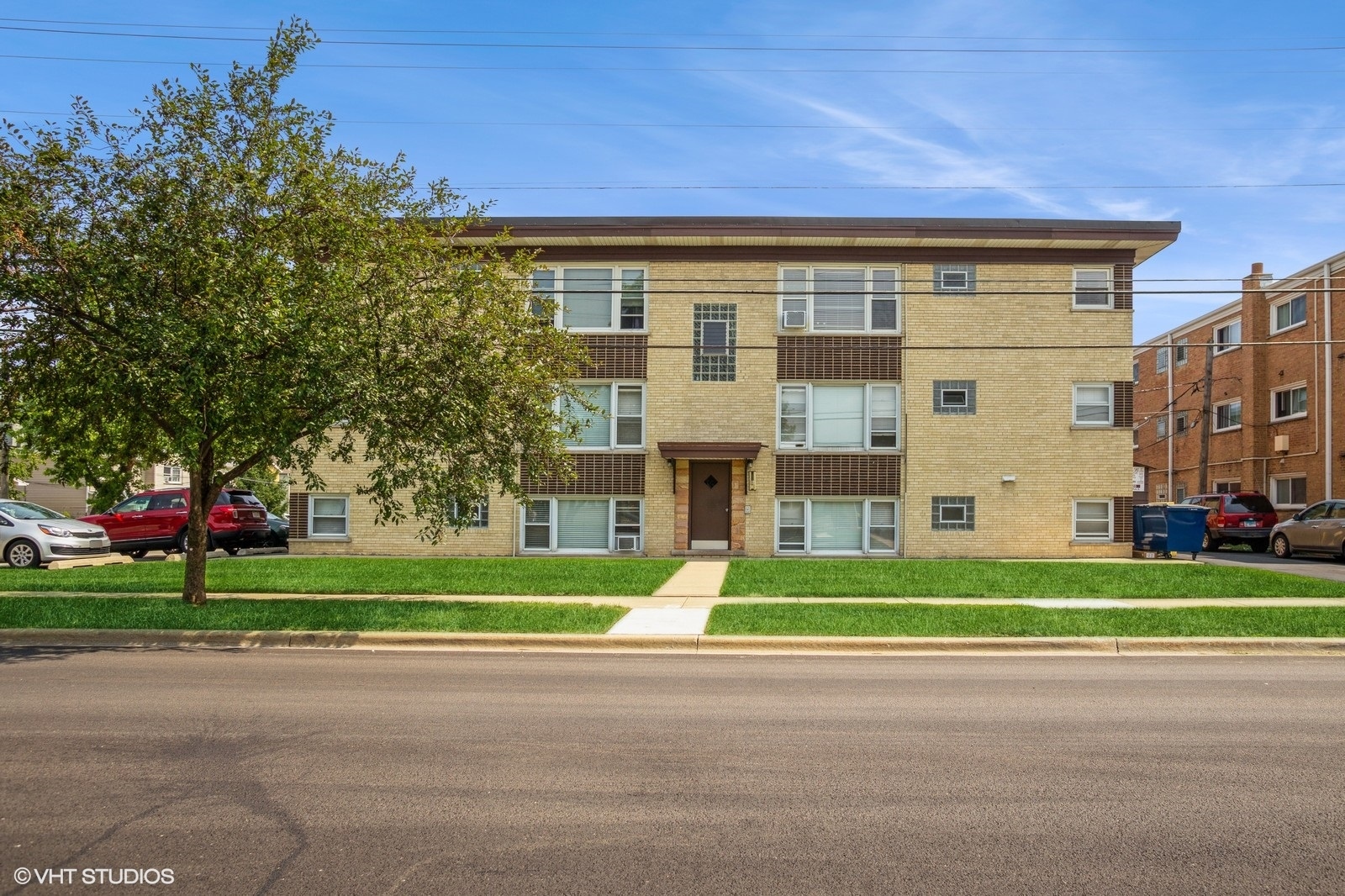 9791 Ivanhoe Avenue #2S, Schiller Park, IL 60176