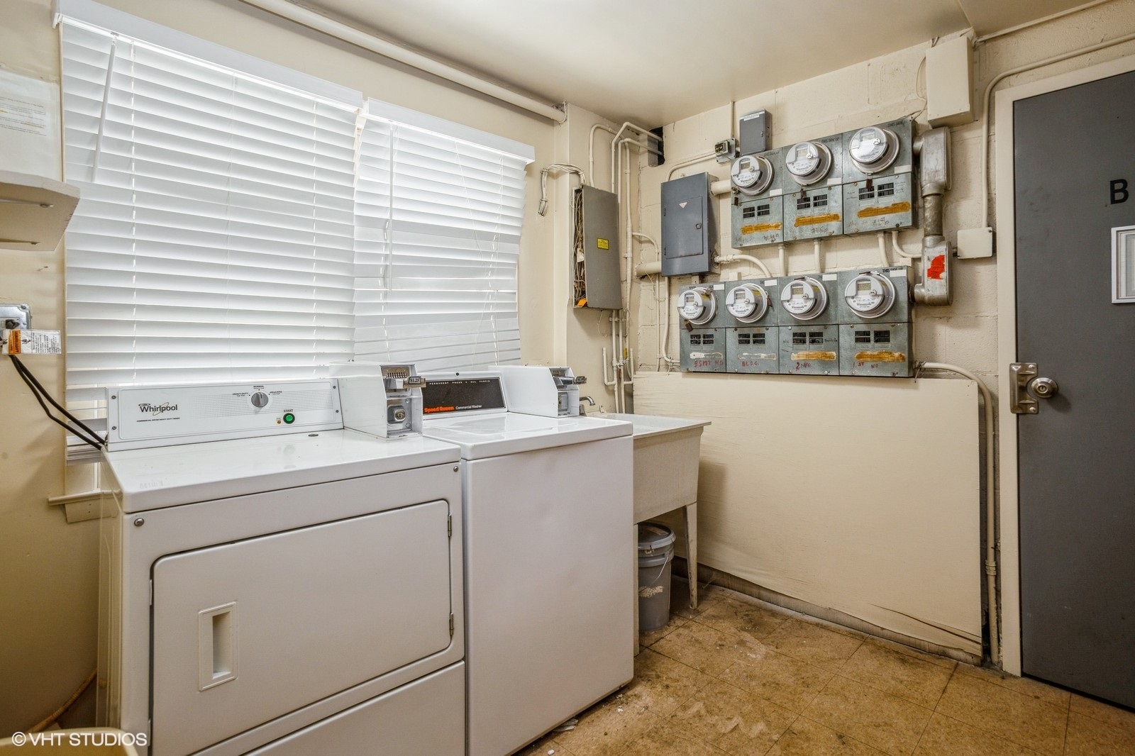 9791 Ivanhoe Avenue #1S, Schiller Park, IL 60176
