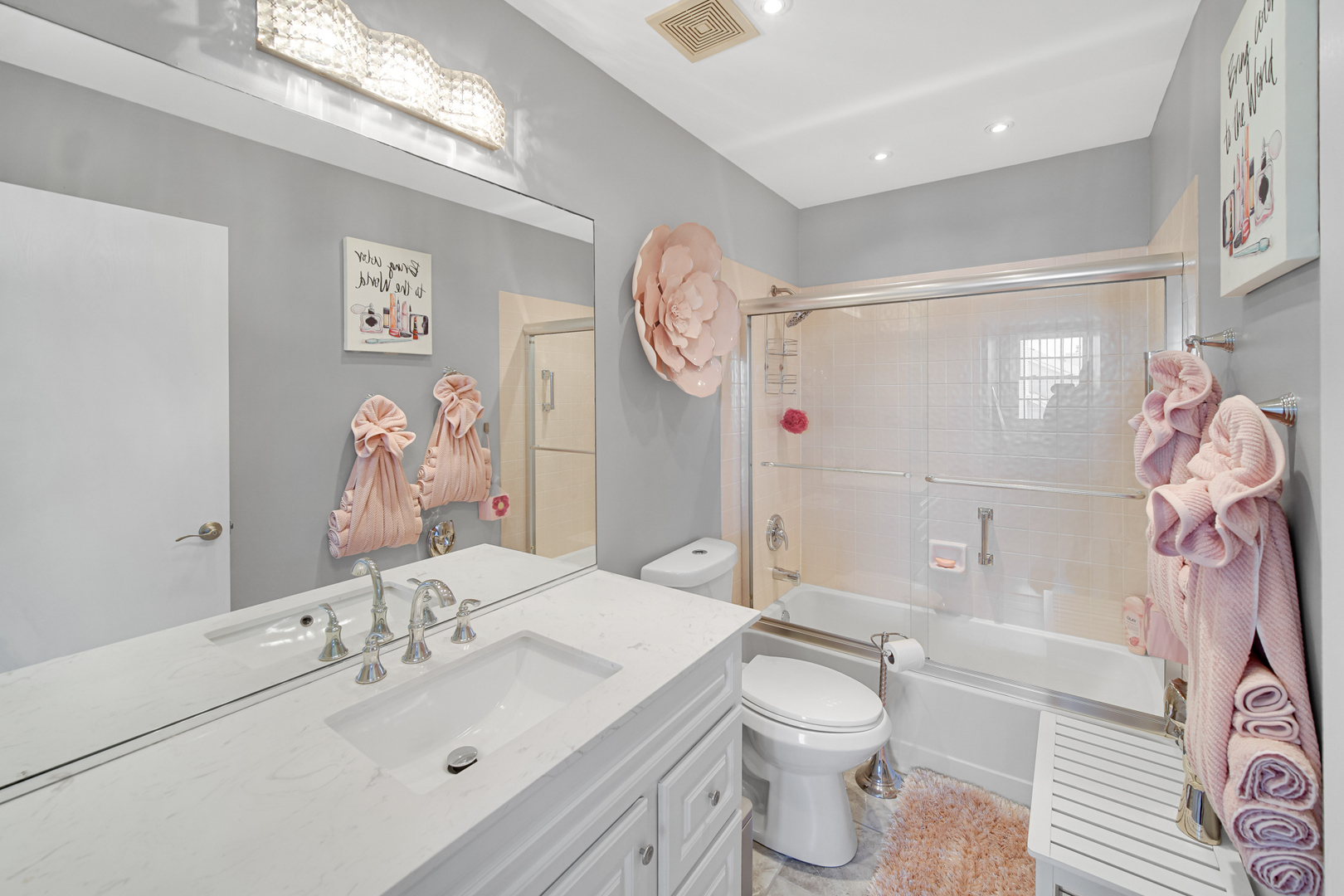 12804 S Paulina Street, Calumet Park, IL 60827