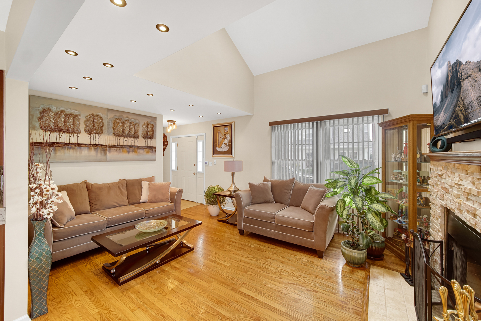 12804 S Paulina Street, Calumet Park, IL 60827