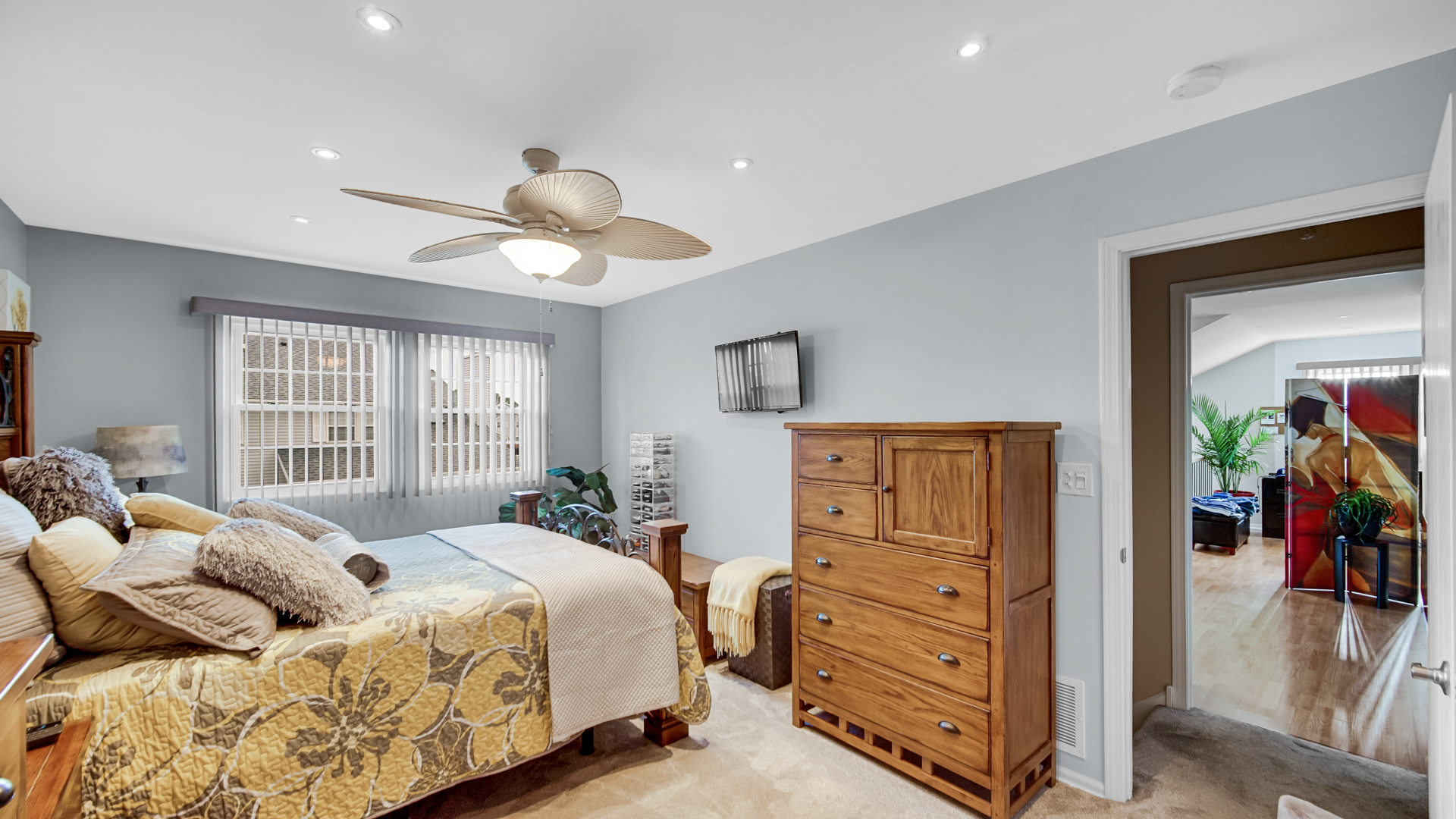 12804 S Paulina Street, Calumet Park, IL 60827