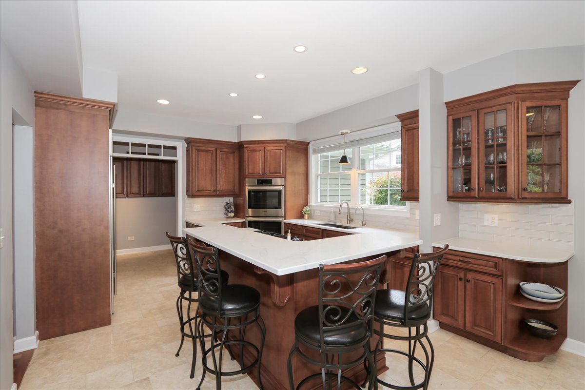 22 Dorchester Court, Hawthorn Woods, IL 60047