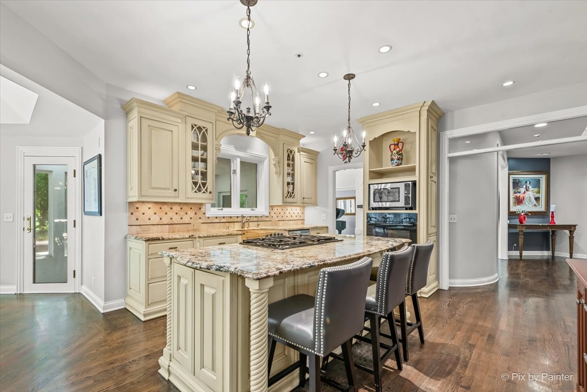 4706 Cantibury Court, Long Grove, IL 60047