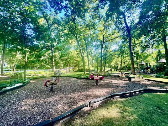 4706 Cantibury Court, Long Grove, IL 60047