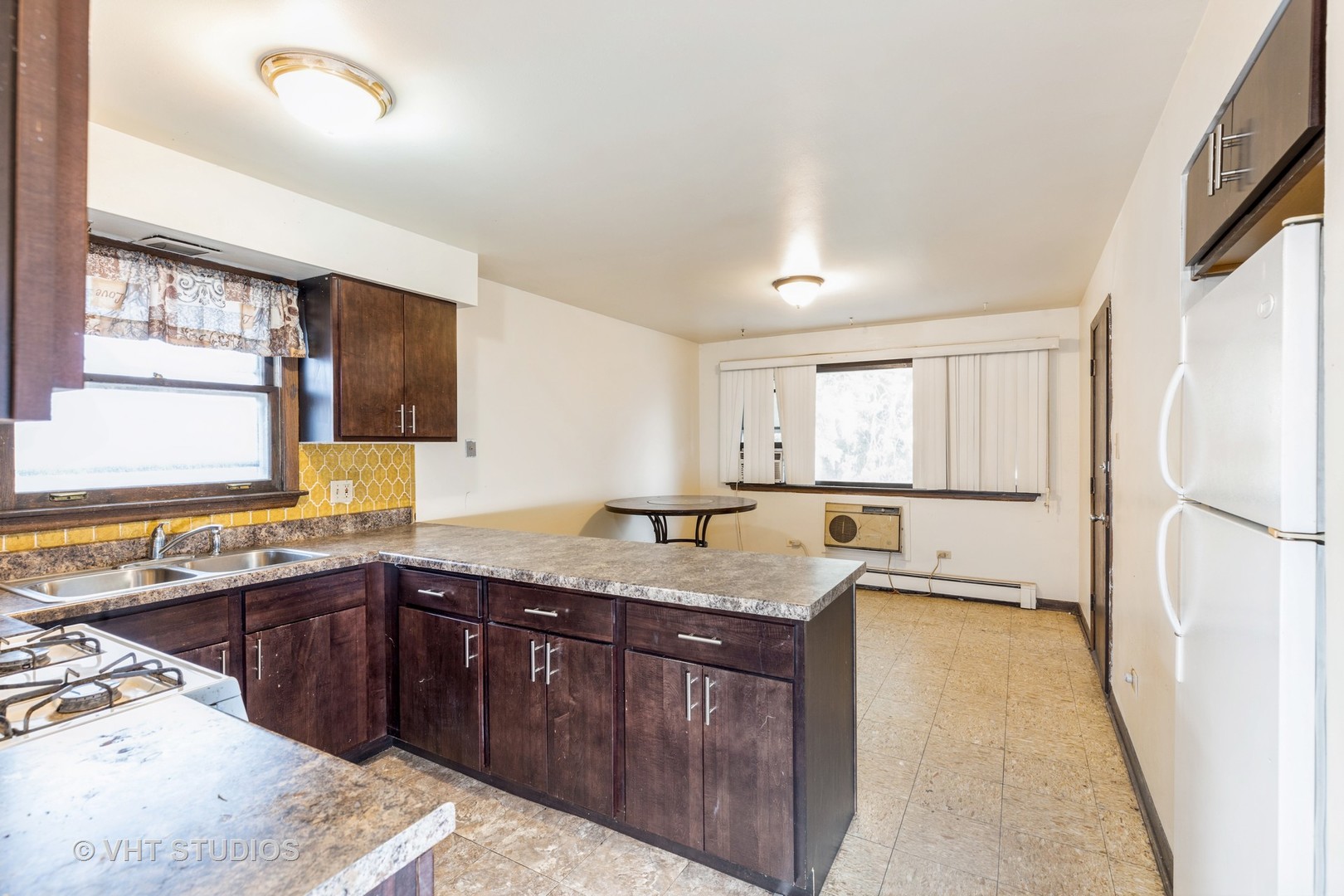 1926 State Street, Calumet City, IL 60409