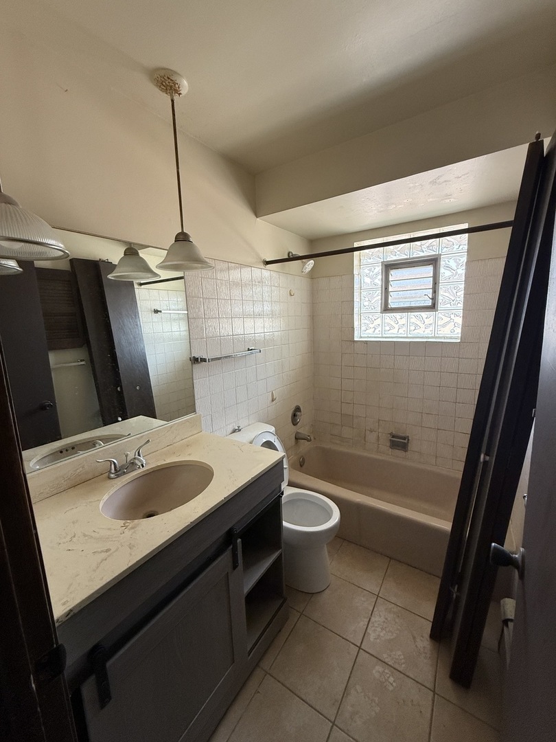 1926 State Street, Calumet City, IL 60409