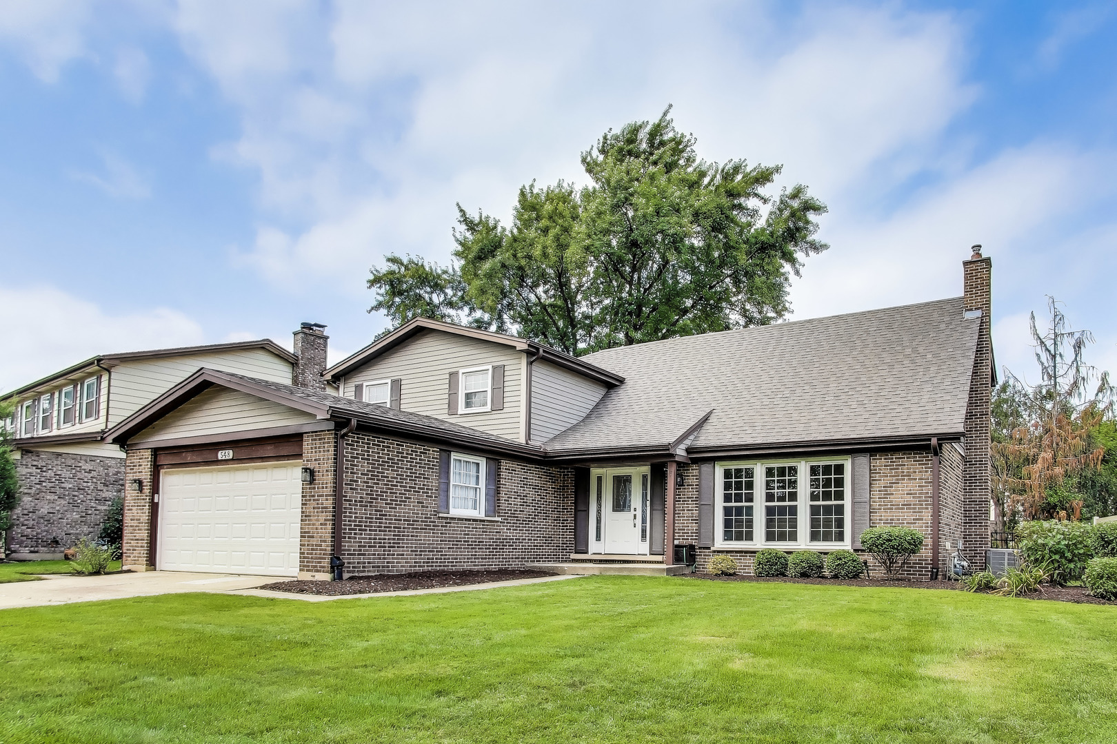 548 Stafford Lane, Glen Ellyn, IL 60137