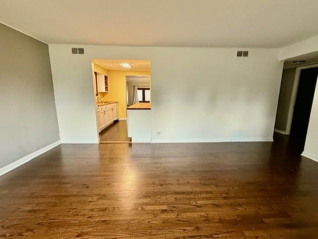 2462 S Scott Street, Des Plaines, IL 60018