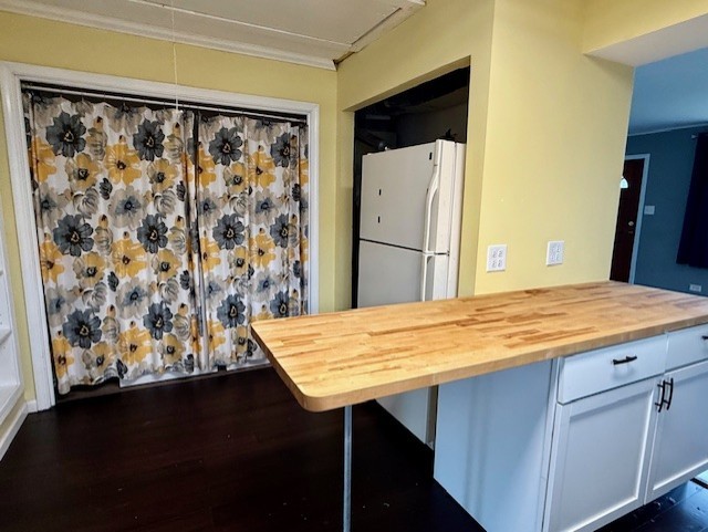 2462 S Scott Street, Des Plaines, IL 60018