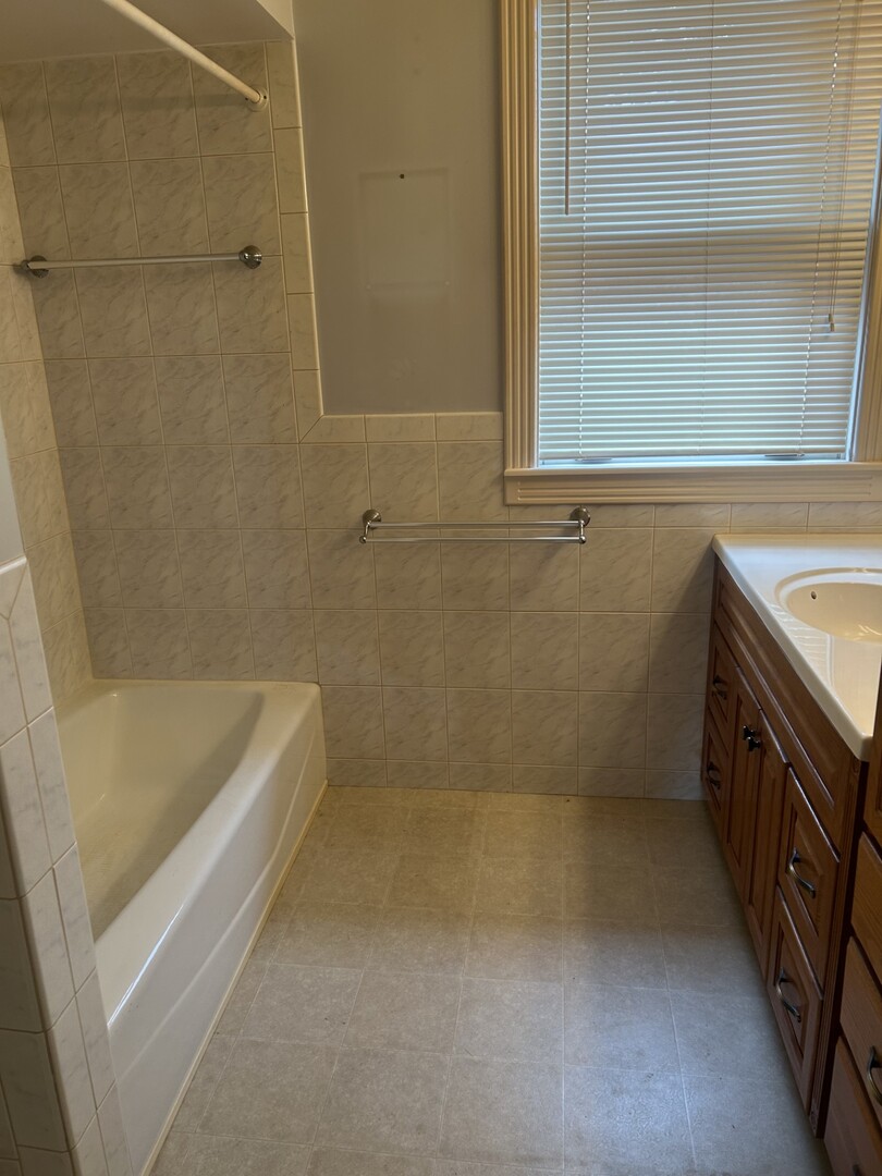 2335 Walnut Street, Blue Island, IL 60406