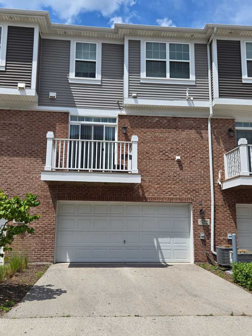 522 Fairway Drive, Naperville, IL 60563
