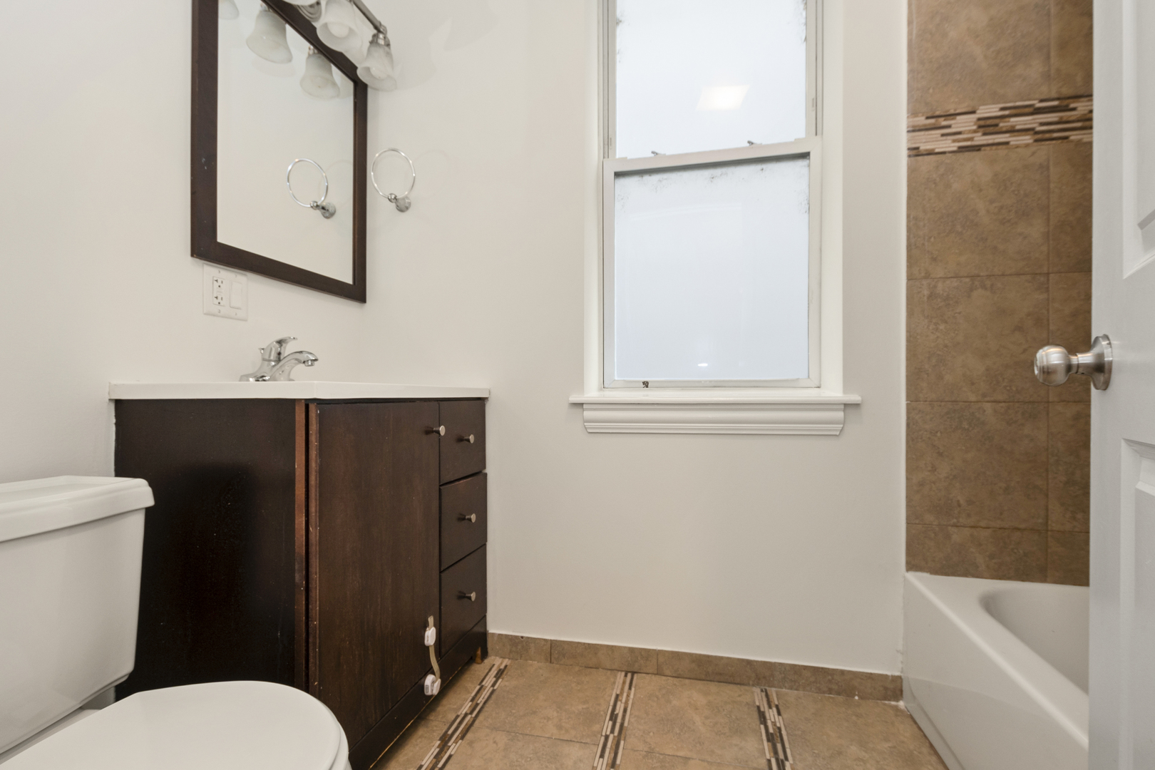 4517 S Calumet Avenue #1, Chicago, IL 60653