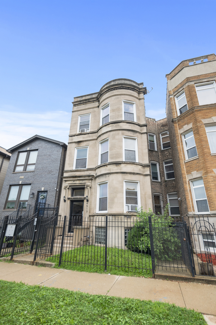 4517 S Calumet Avenue #1, Chicago, IL 60653