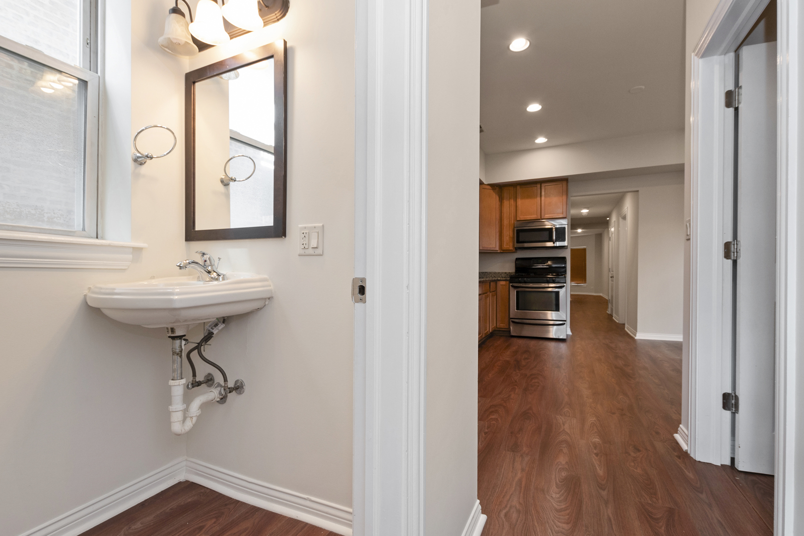 4517 S Calumet Avenue #1, Chicago, IL 60653
