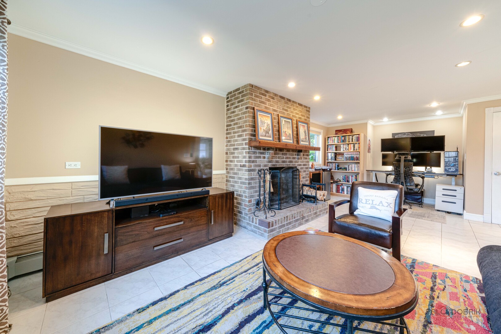 8928 Oswego Avenue, Morton Grove, IL 60053