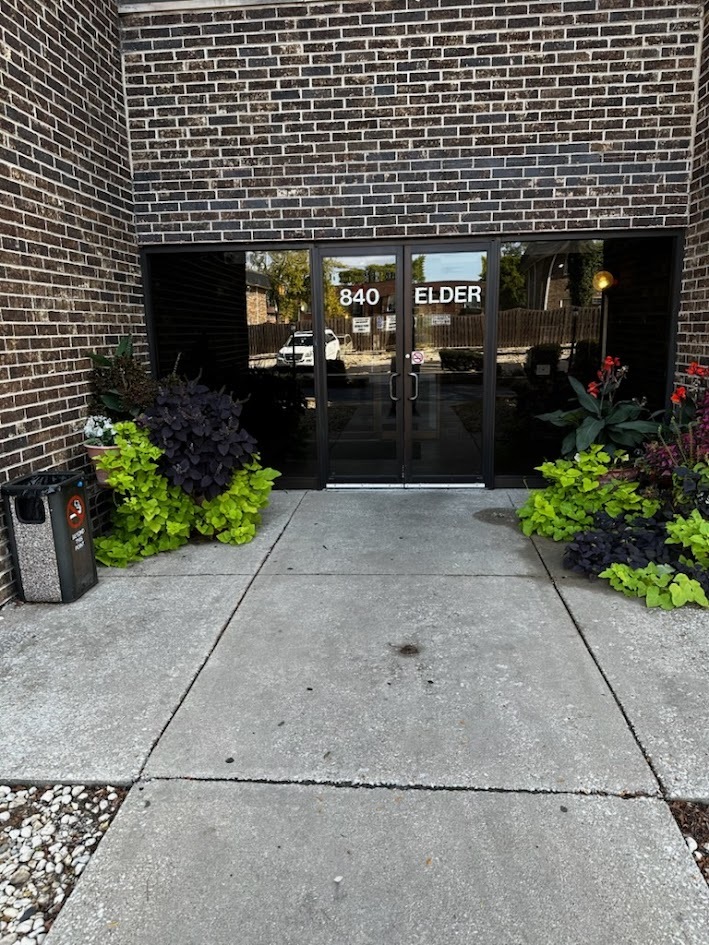 840 Elder Road #A414, Homewood, IL 60430