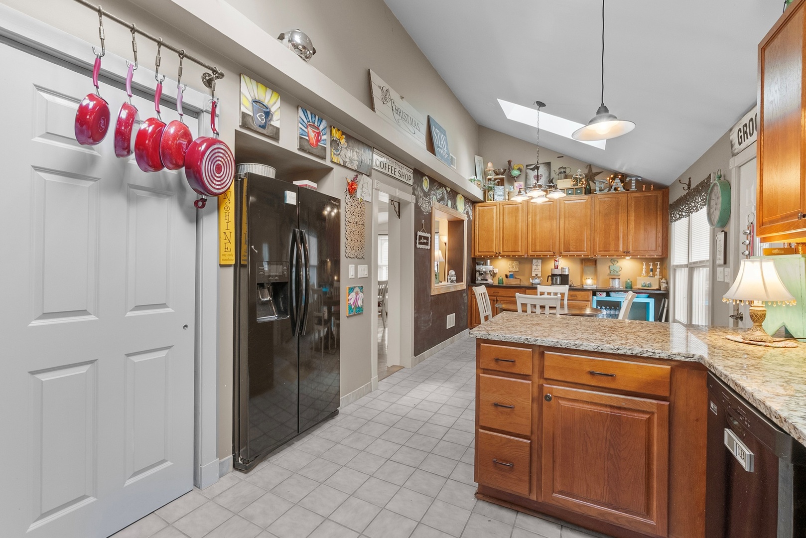 1084 Main Street, Antioch, IL 60002