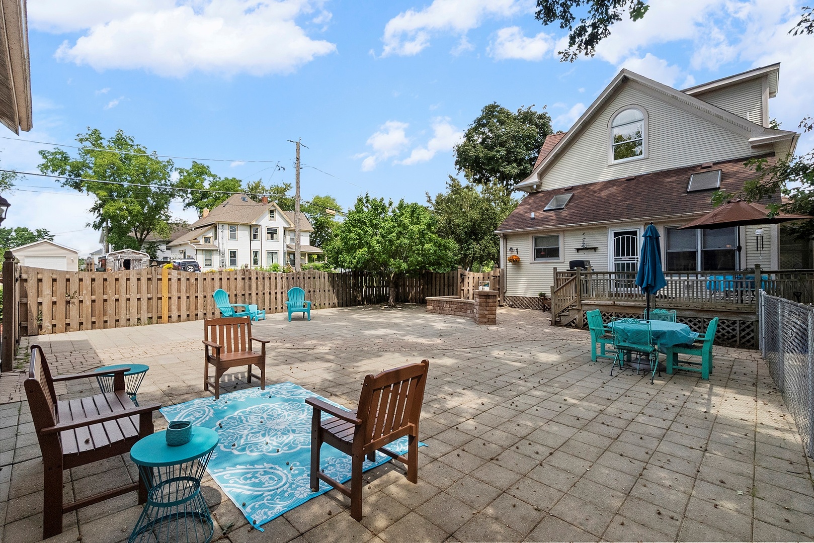 1084 Main Street, Antioch, IL 60002