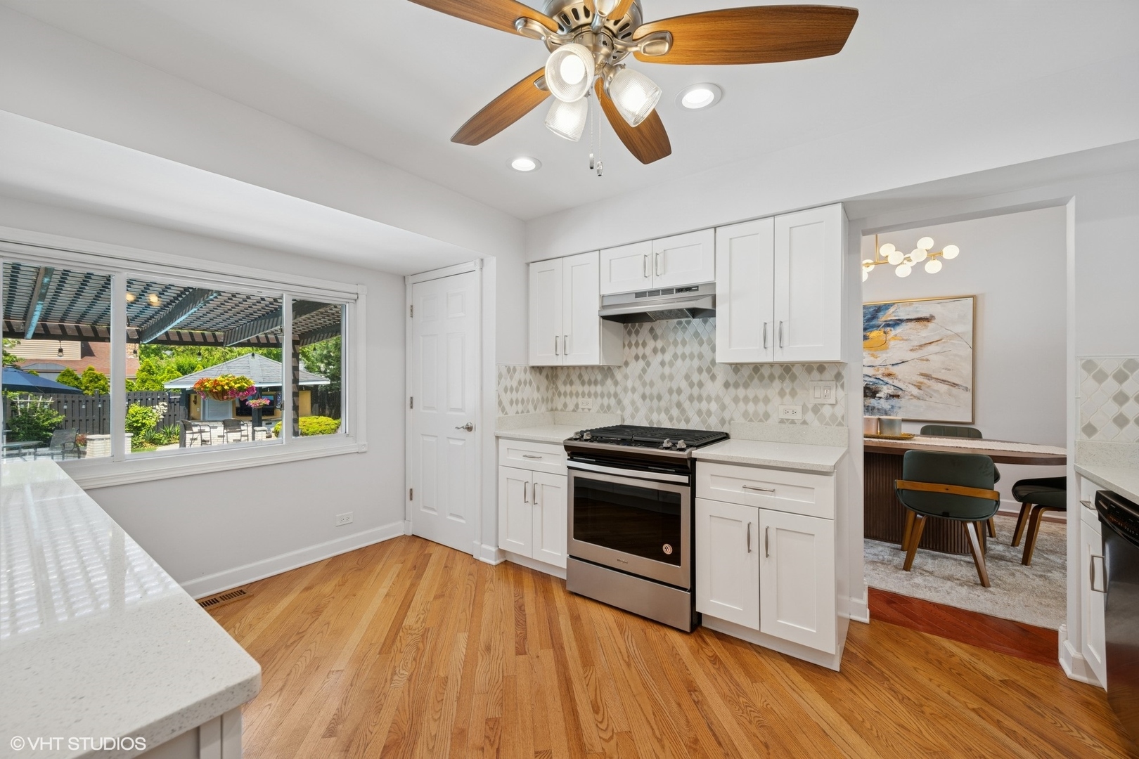 2342 S Shag Bark Trail, Arlington Heights, IL 60005
