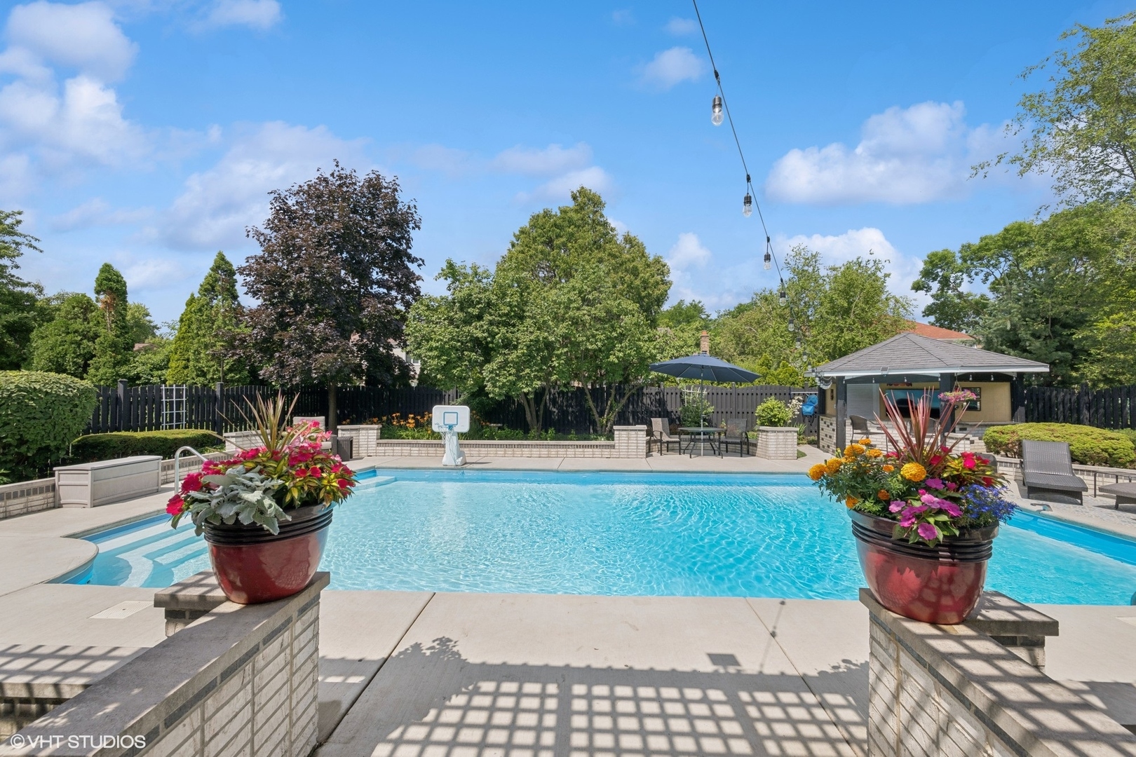 2342 S Shag Bark Trail, Arlington Heights, IL 60005