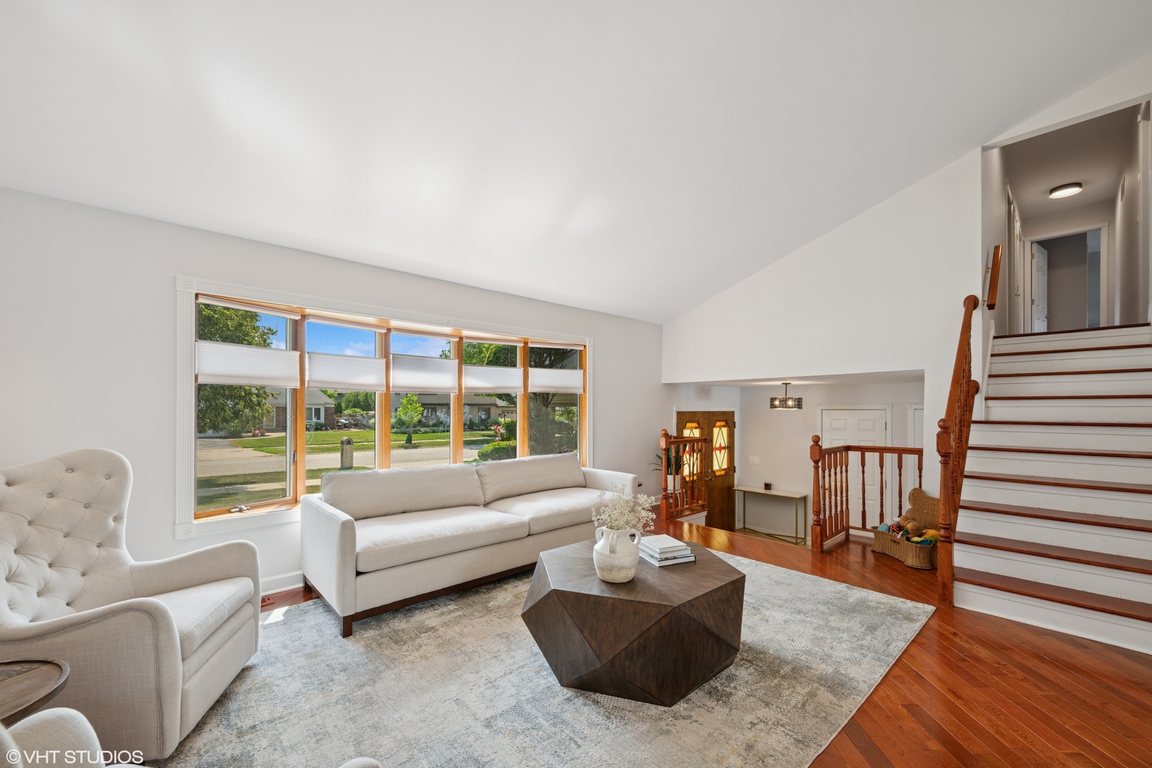 2342 S Shag Bark Trail, Arlington Heights, IL 60005