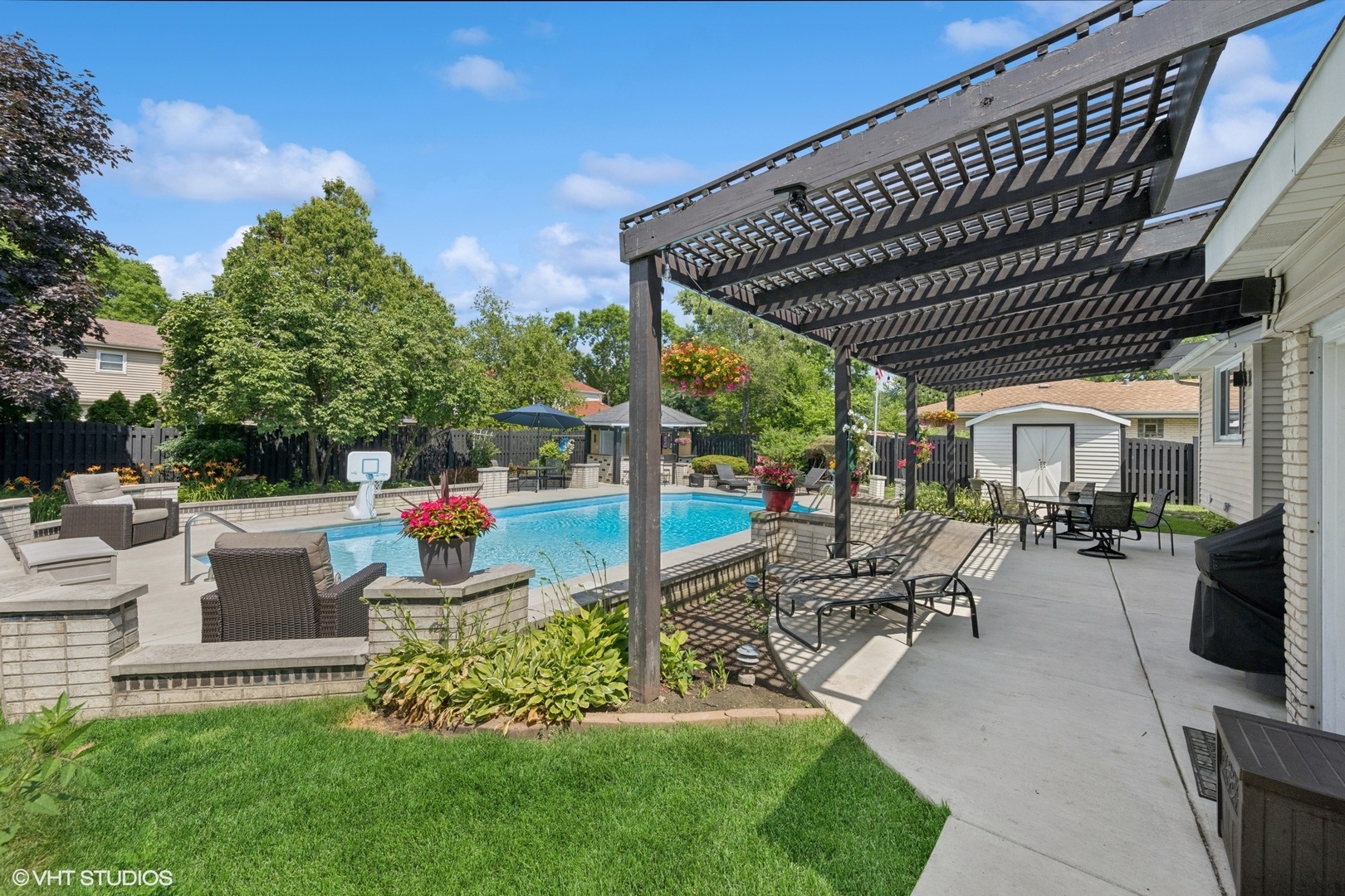 2342 S Shag Bark Trail, Arlington Heights, IL 60005