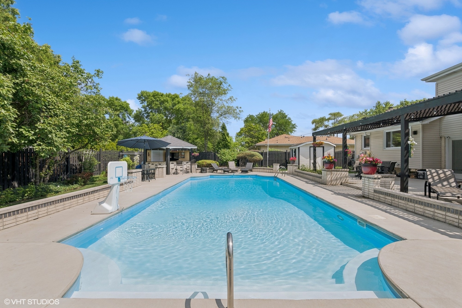 2342 S Shag Bark Trail, Arlington Heights, IL 60005