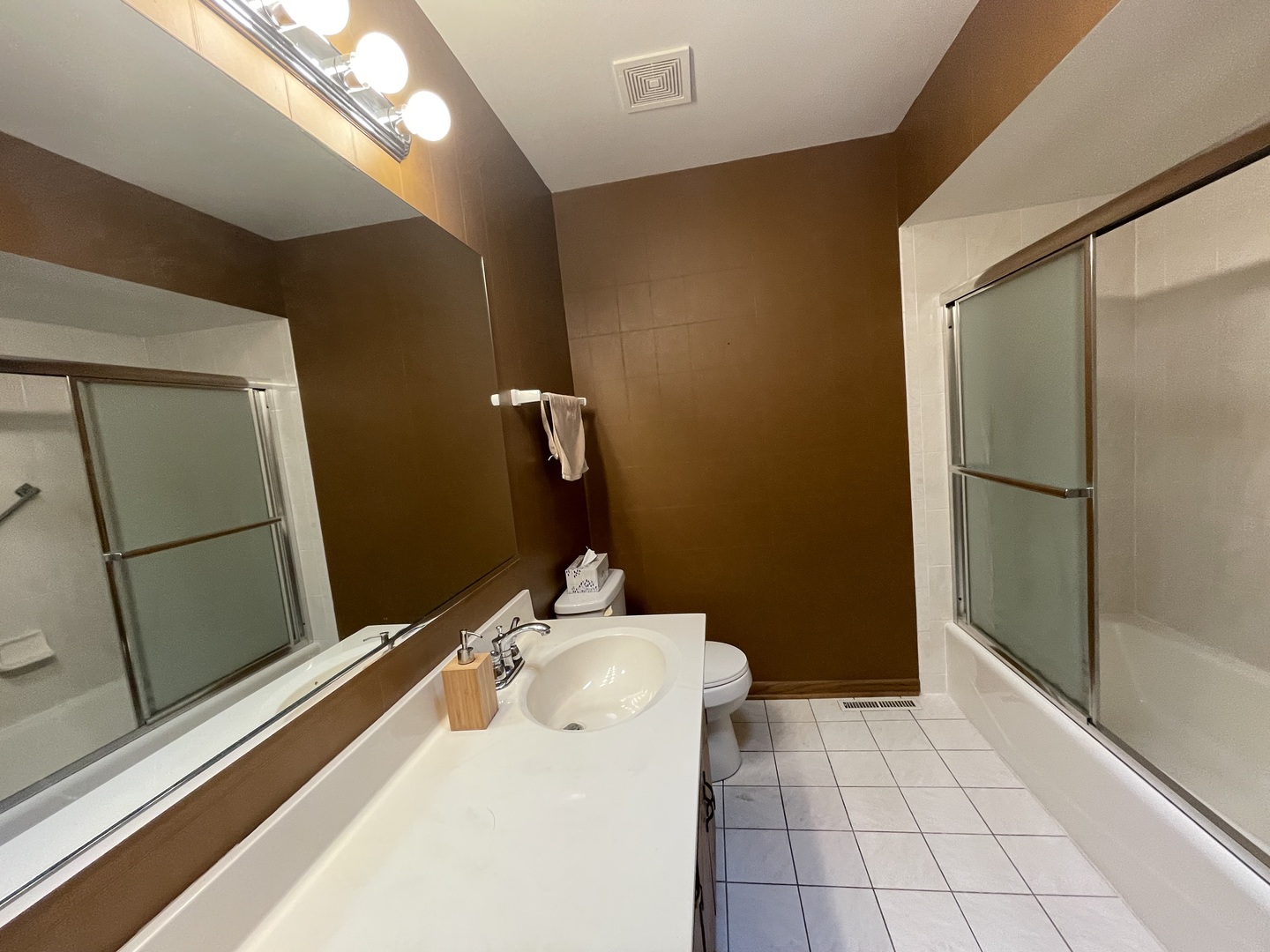 17816 New Hampshire Court #137, Orland Park, IL 60467