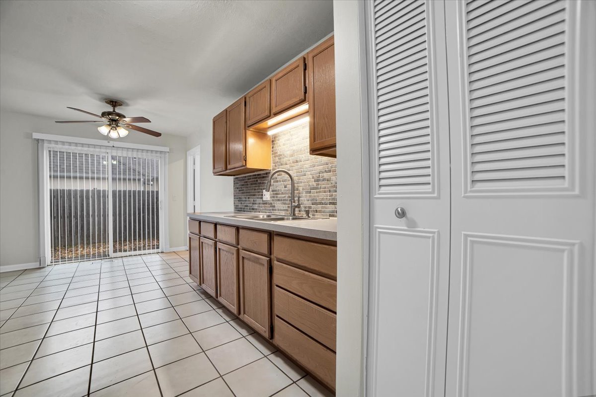 3 Winrock Road, Montgomery, IL 60538