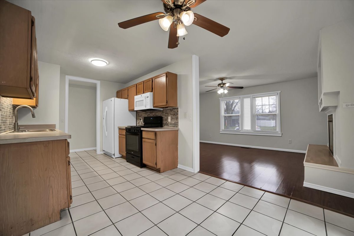 3 Winrock Road, Montgomery, IL 60538