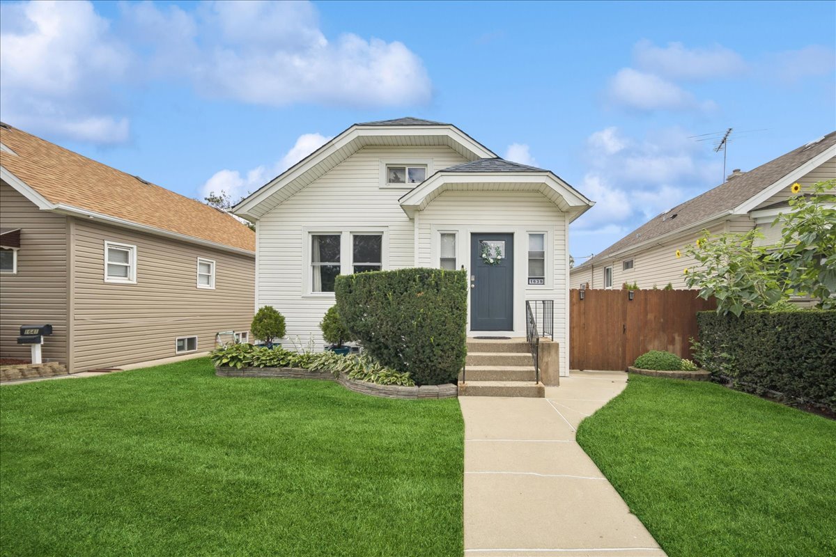 1639 N 16th Avenue, Melrose Park, IL 60160