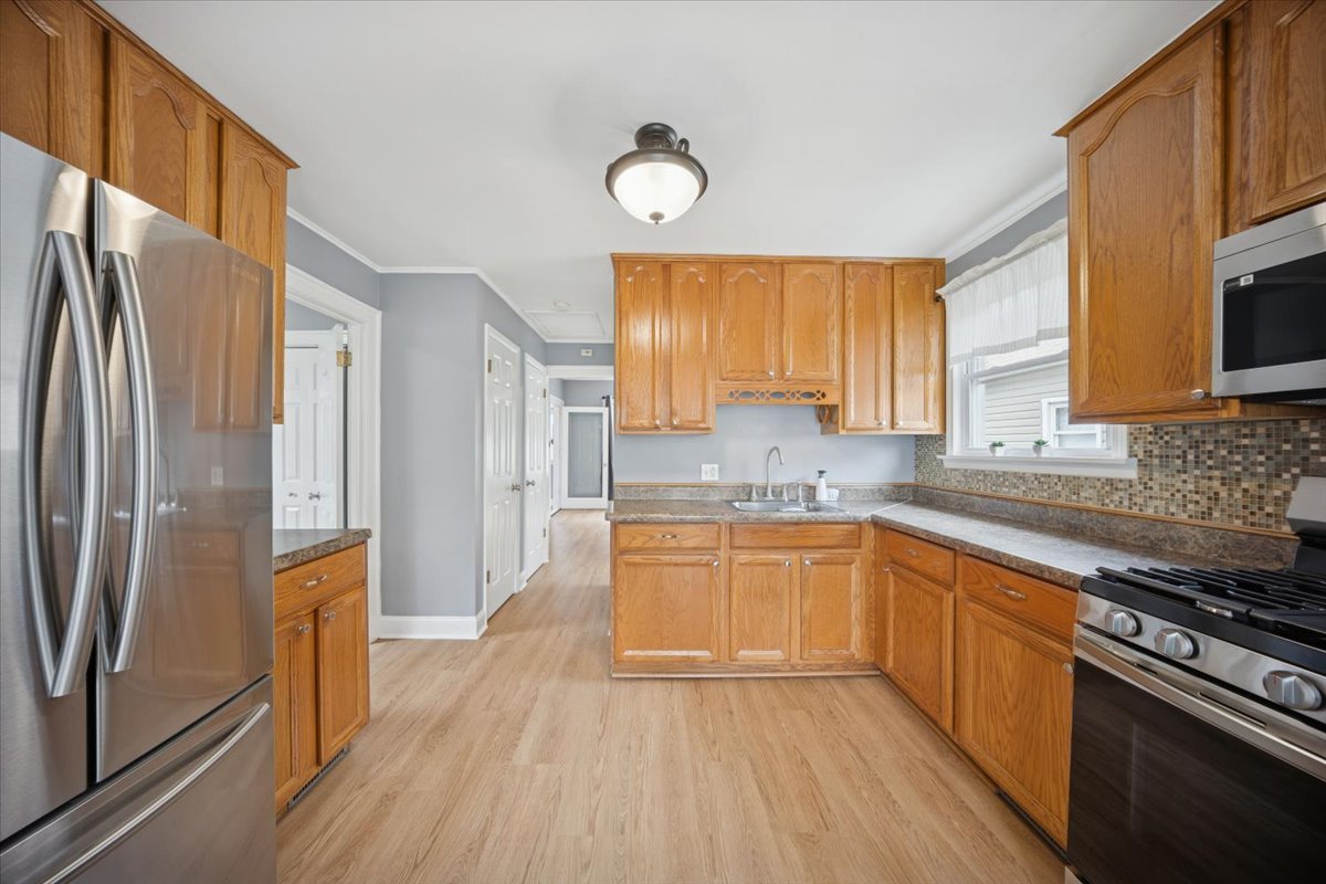 1639 N 16th Avenue, Melrose Park, IL 60160