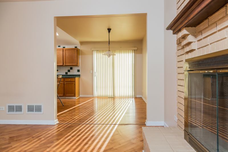 1N344 Darling Street, Carol Stream, IL 60188