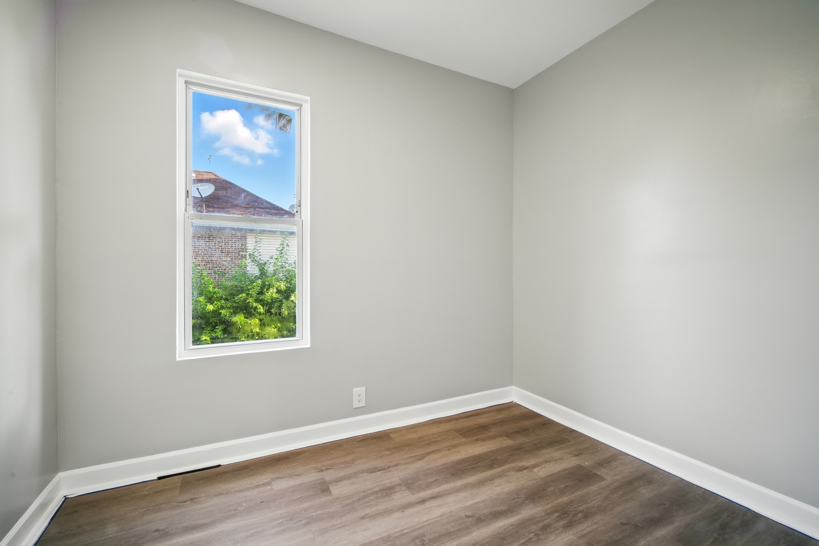 9131 S Blackstone Avenue, Chicago, IL 60619