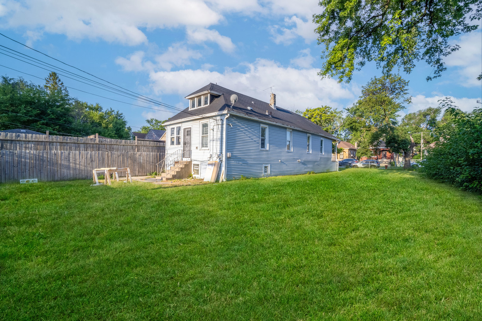 9131 S Blackstone Avenue, Chicago, IL 60619