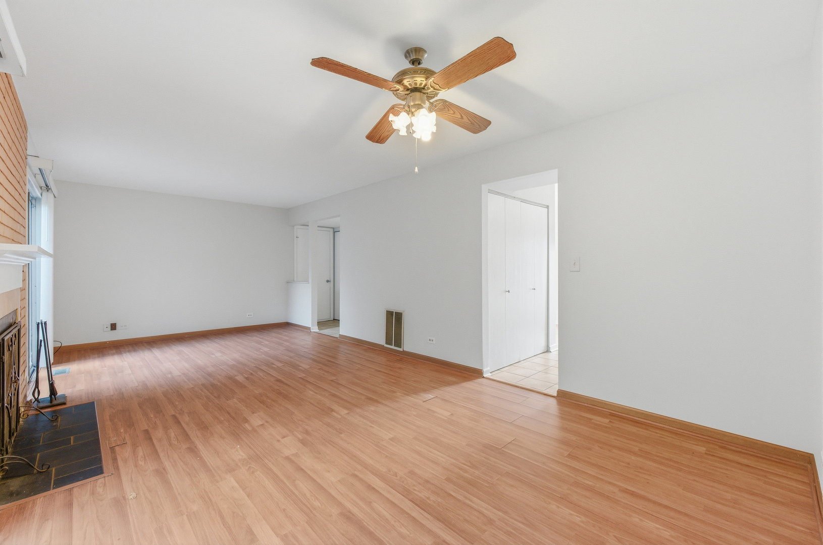 3S184 Birchwood Drive, Warrenville, IL 60555