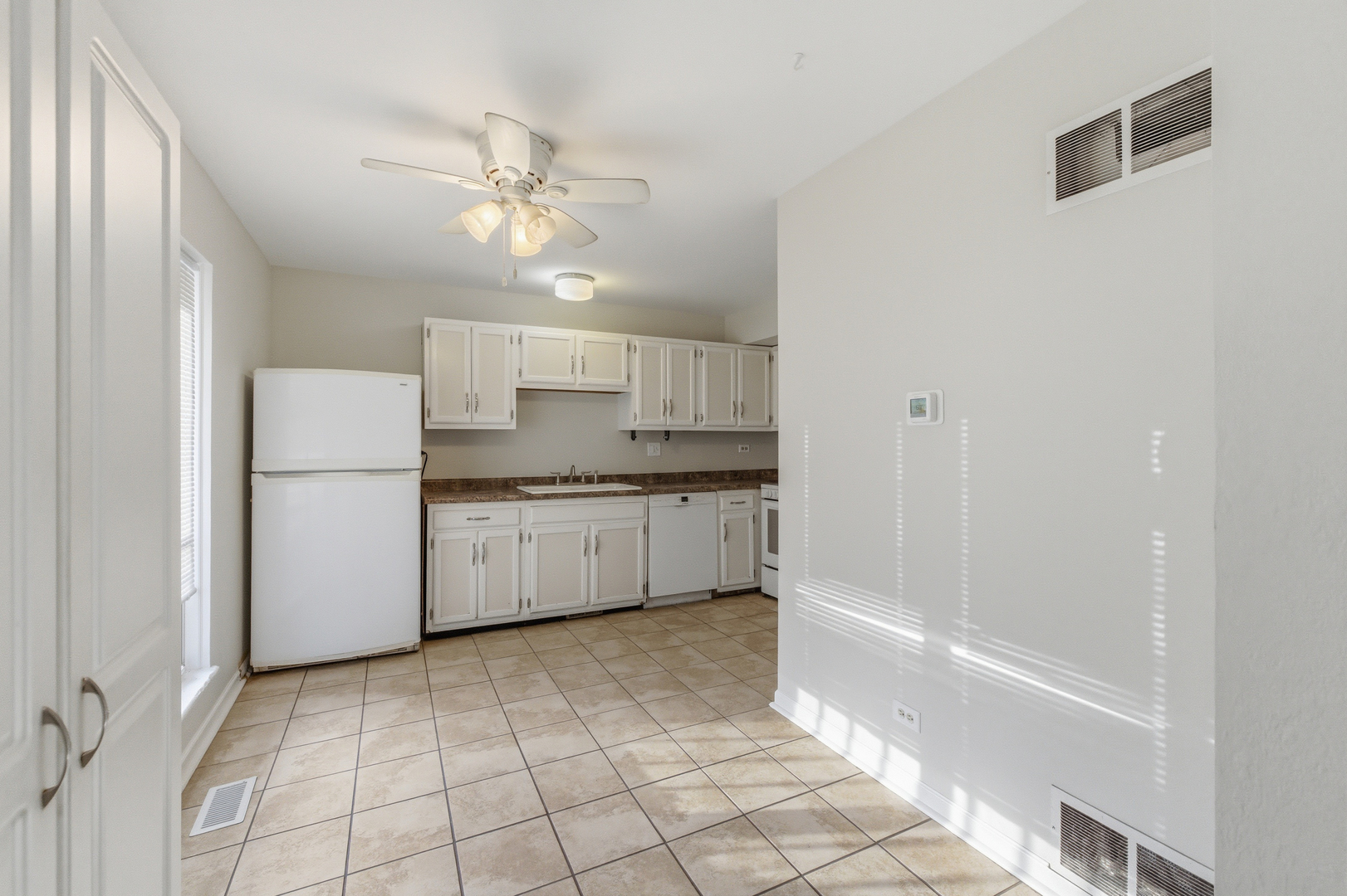 3S184 Birchwood Drive, Warrenville, IL 60555