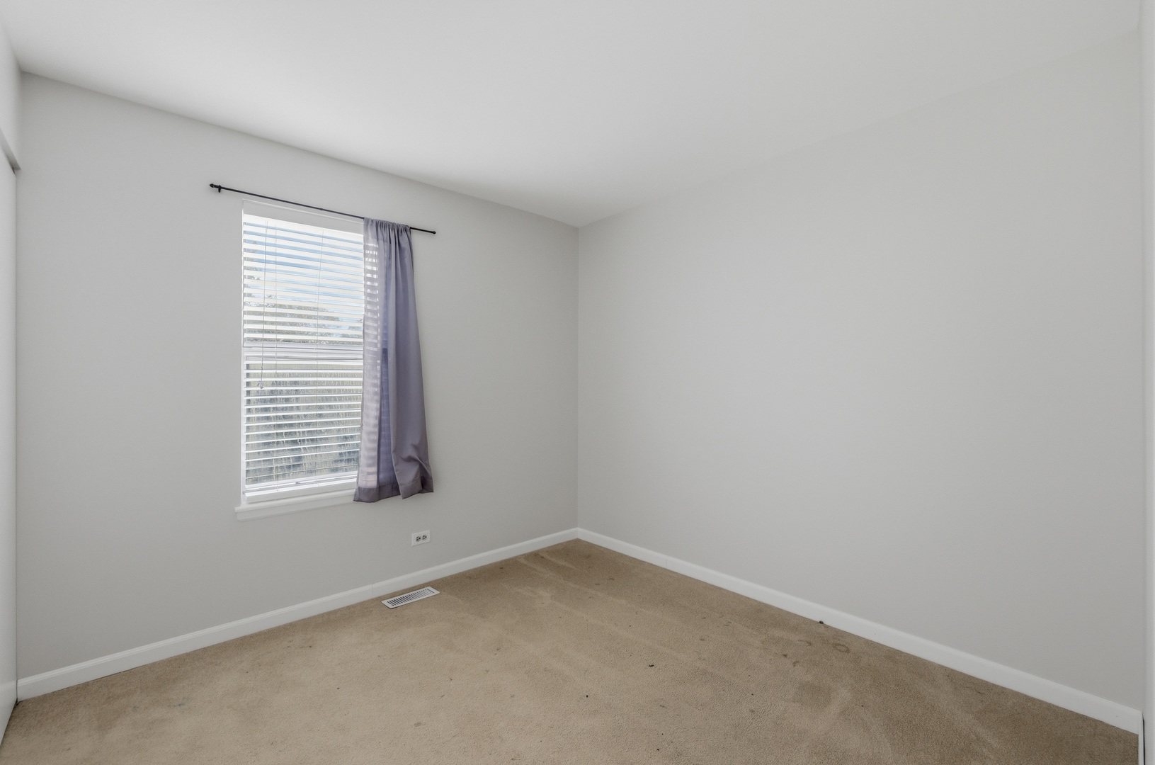 3S184 Birchwood Drive, Warrenville, IL 60555