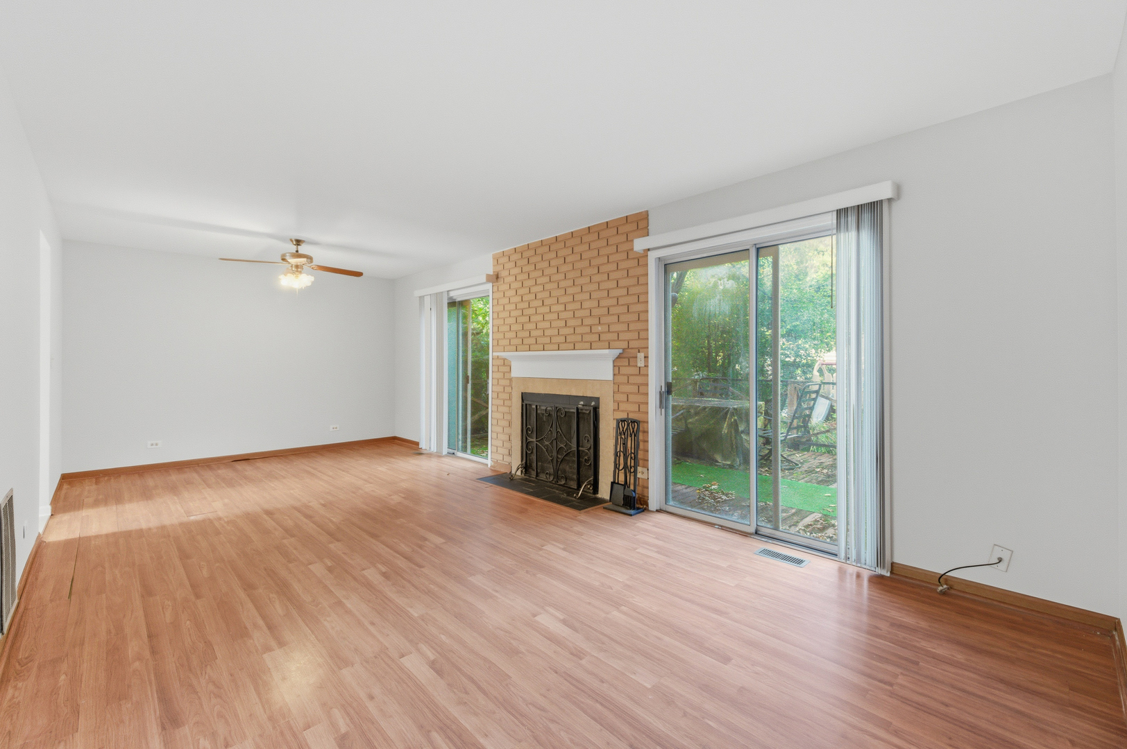 3S184 Birchwood Drive, Warrenville, IL 60555