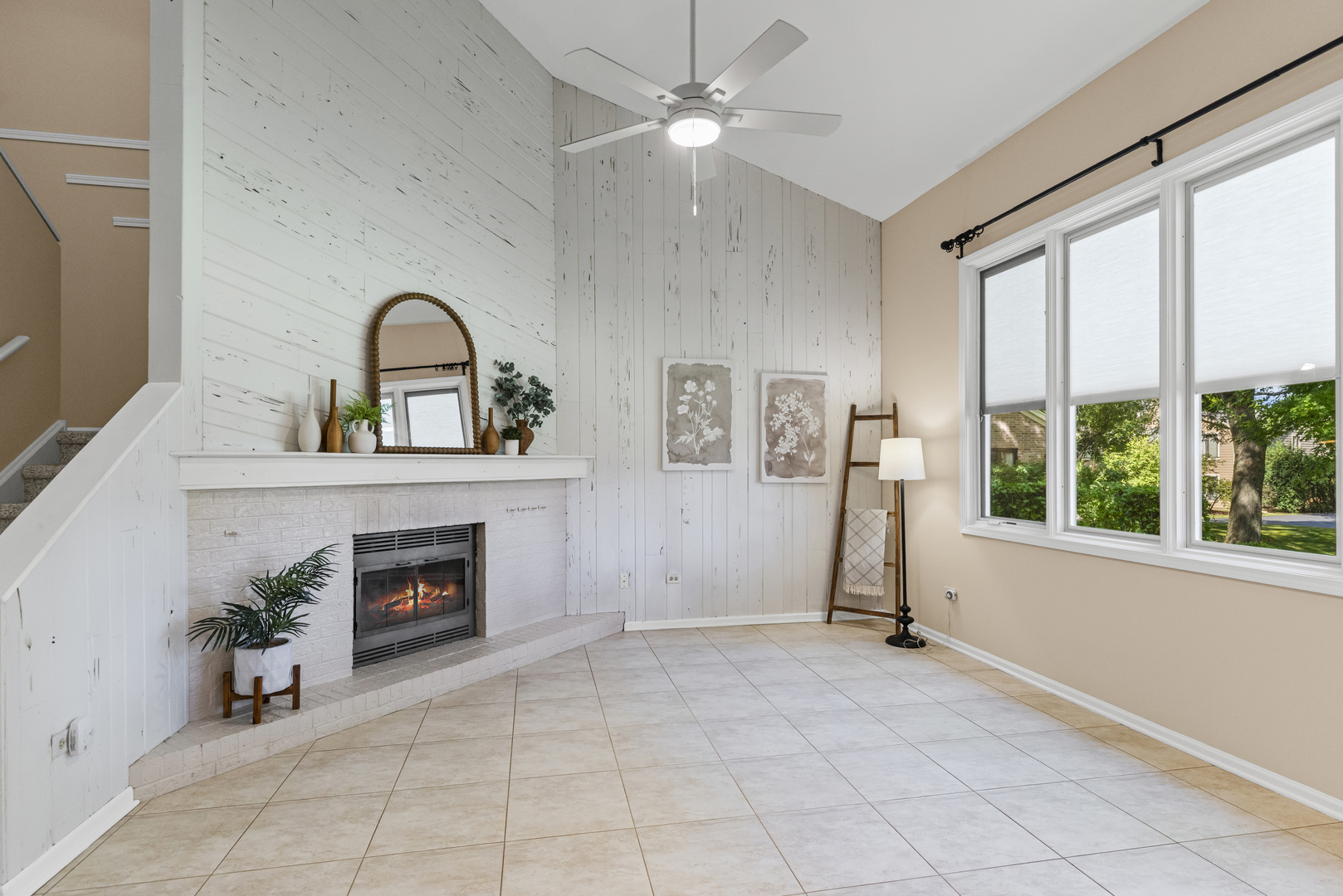 1401 Ruidoso Court, Libertyville, IL 60048