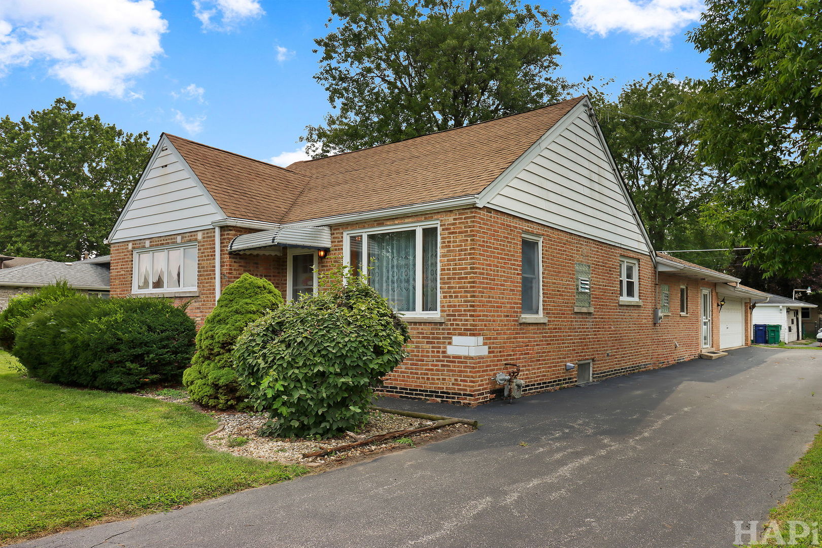 8600 Lockwood Avenue, Burbank, IL 60459