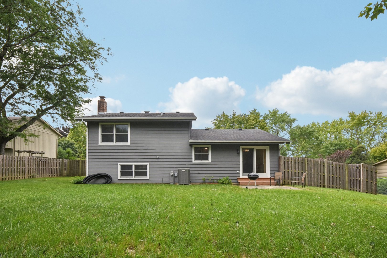 610 Chelsea Drive, Algonquin, IL 60102