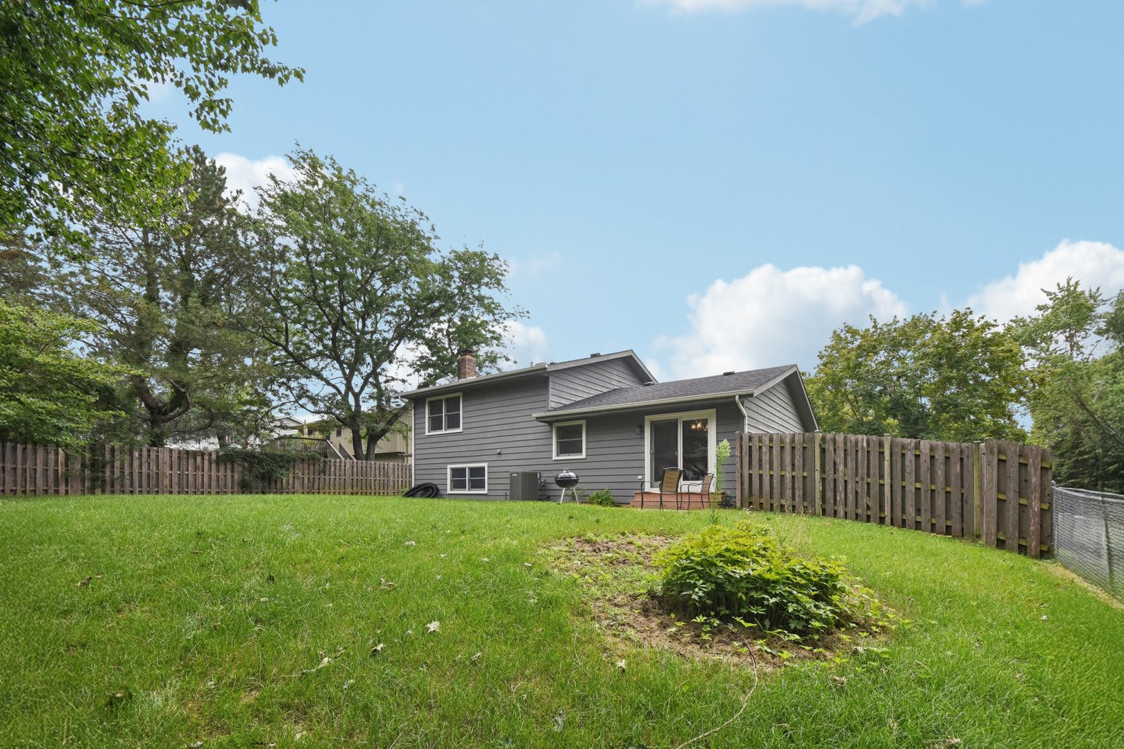 610 Chelsea Drive, Algonquin, IL 60102