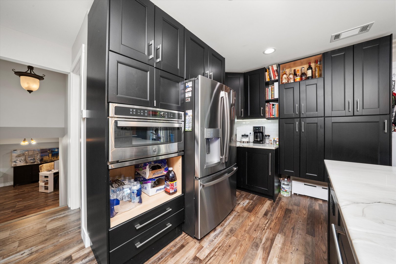 10630 S GREEN VALLEY Drive, Palos Hills, IL 60465