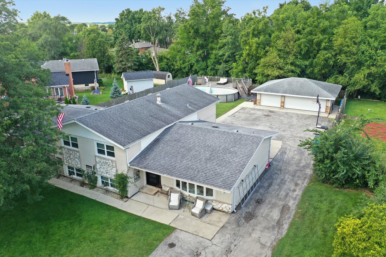 10630 S GREEN VALLEY Drive, Palos Hills, IL 60465