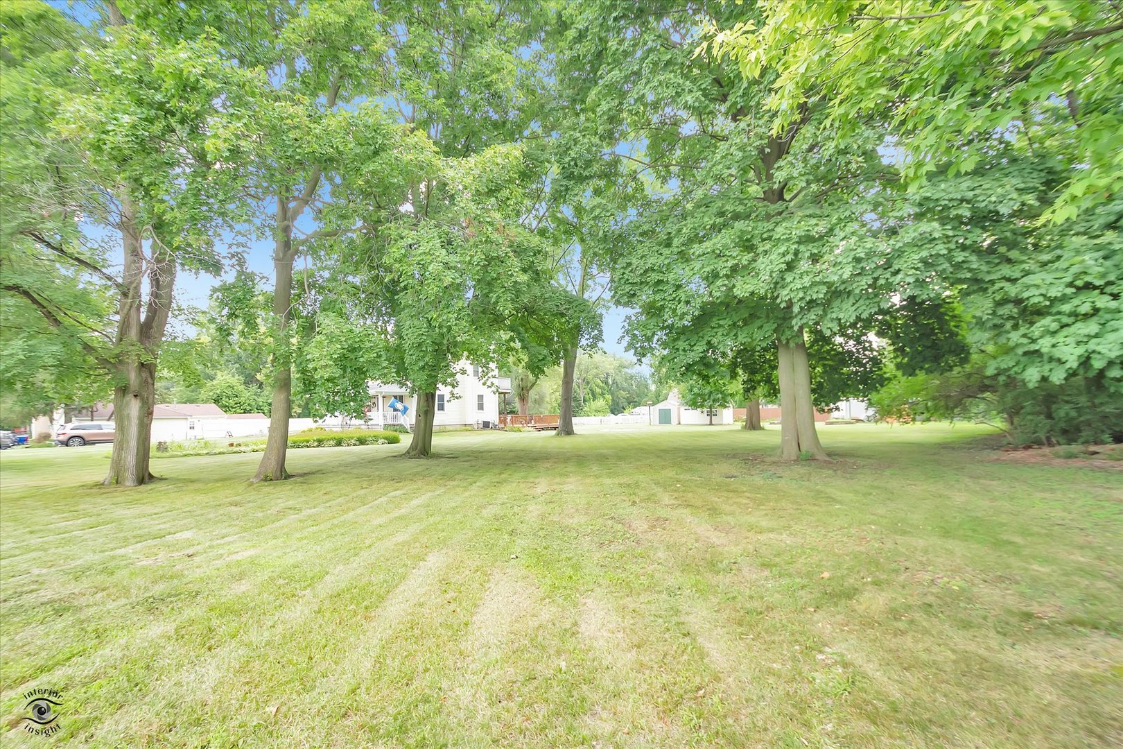 4S069 Barclay Road, Naperville, IL 60563