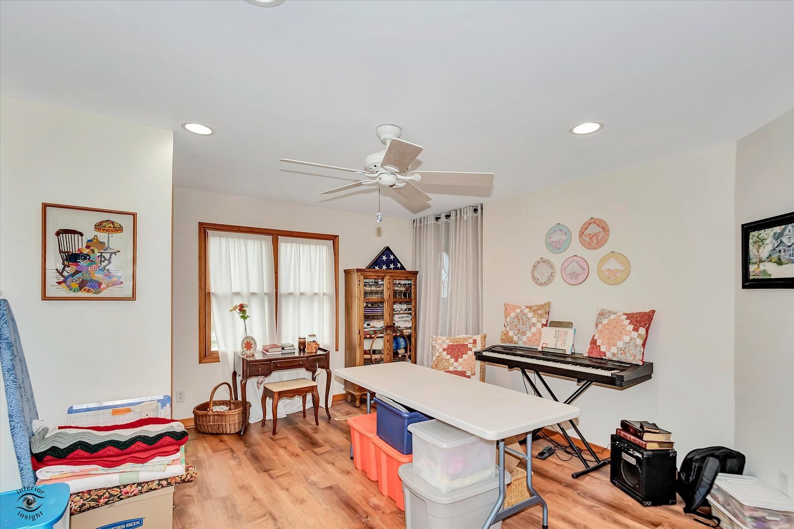 4S069 Barclay Road, Naperville, IL 60563